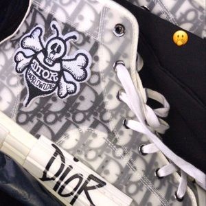 Size 10